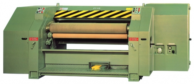 MACCHINA A RITENERE IDRAULICA A CILINDRO SUPERIORE RISCALDATO MOD.RR.1600 RR.1800 RR.2100 RR.2400